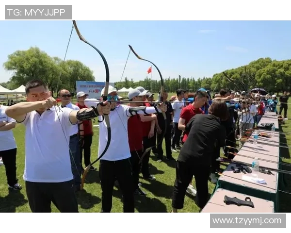 上海羽毛球队勇攀高峰的奋斗历程与总决赛精彩瞬间回顾 上海羽毛球队勇攀高峰的奋斗历程与总决赛精彩瞬间回顾