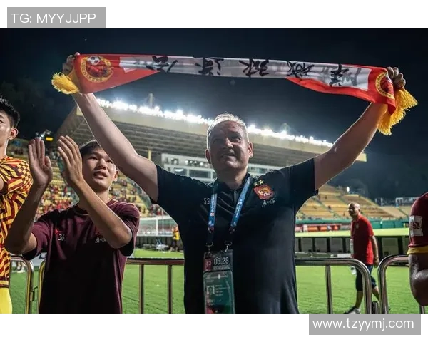 广州排球队战术解析:从基本功到战术配合的全景探讨 广州排球队战术解析:从基本功到战术配合的全景探讨